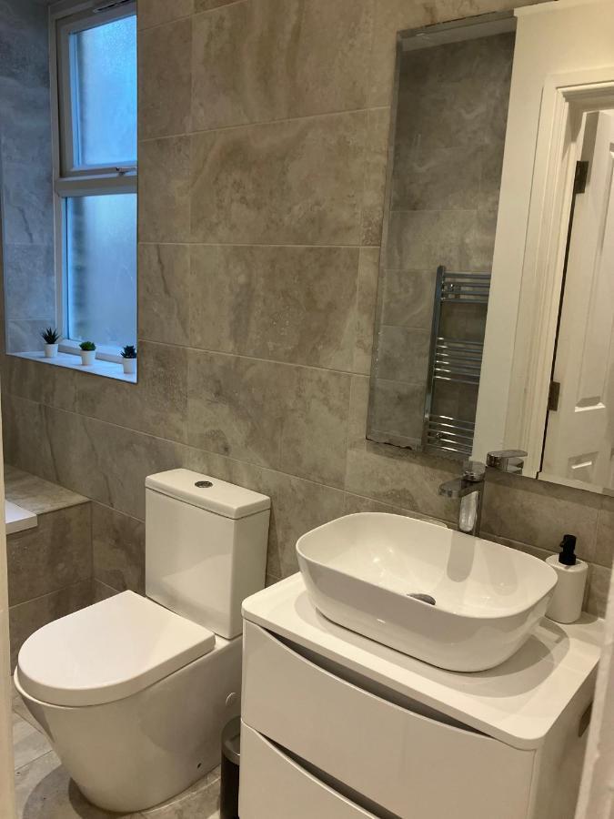 Spectacular 2 Bed Apartment With Lovely Terrace - 1 The Southwell Londres Exterior foto